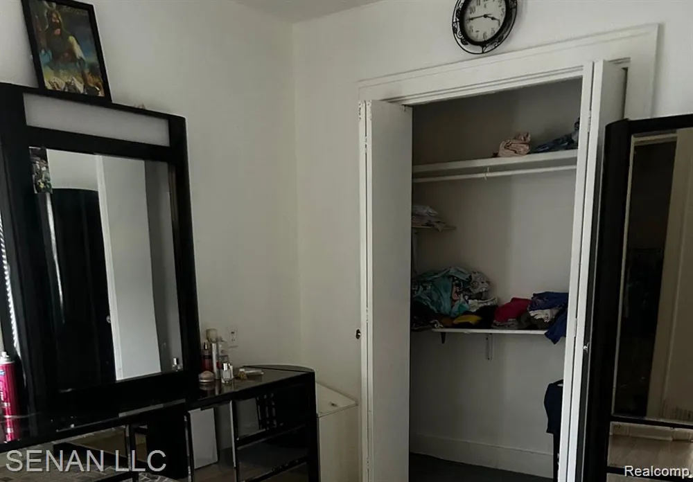 1520 E Oakland Avenue Lansing City, MI 48906