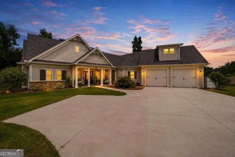 1001 Bayside DR