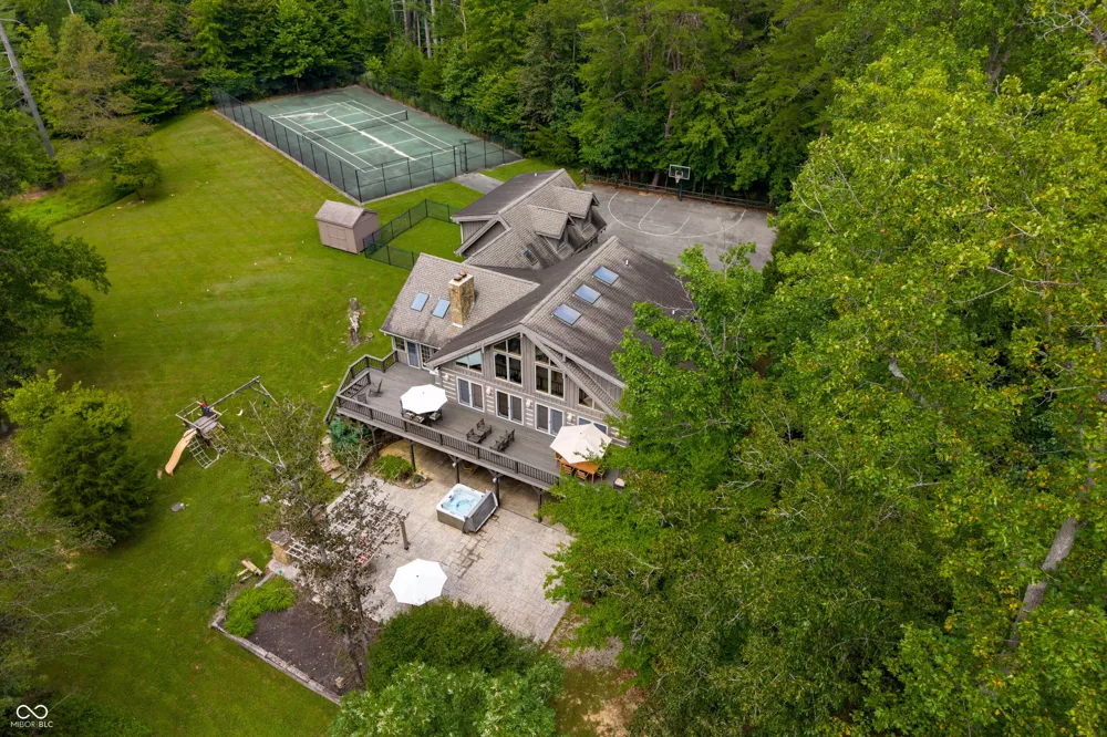 3624 State Road 135 S Nashville, IN 47448