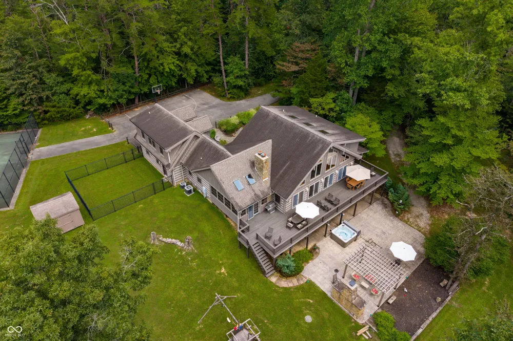 3624 State Road 135 S Nashville, IN 47448