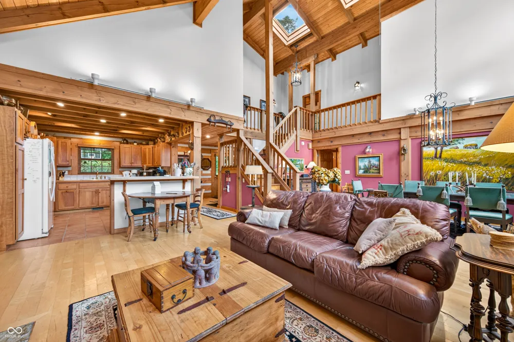 3624 State Road 135 S Nashville, IN 47448