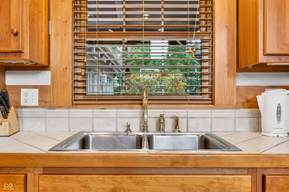 3624 State Road 135 S Nashville, IN 47448