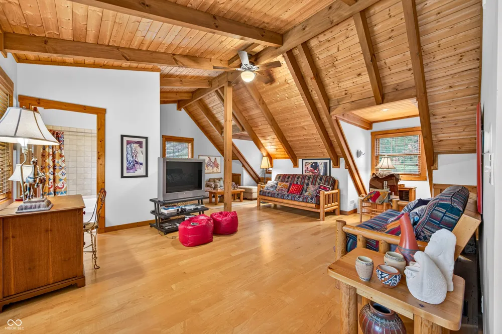 3624 State Road 135 S Nashville, IN 47448