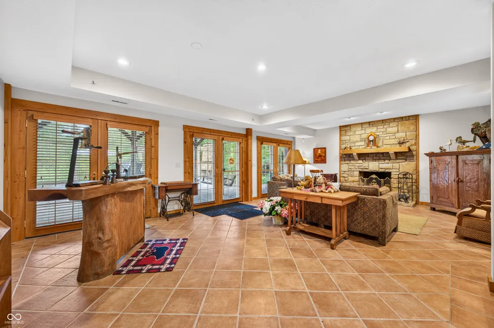 3624 State Road 135 S Nashville, IN 47448