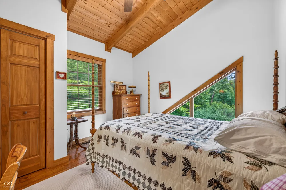 3624 State Road 135 S Nashville, IN 47448