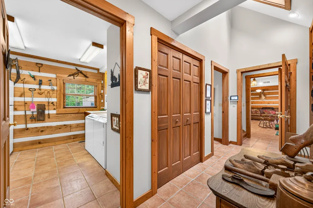 3624 State Road 135 S Nashville, IN 47448