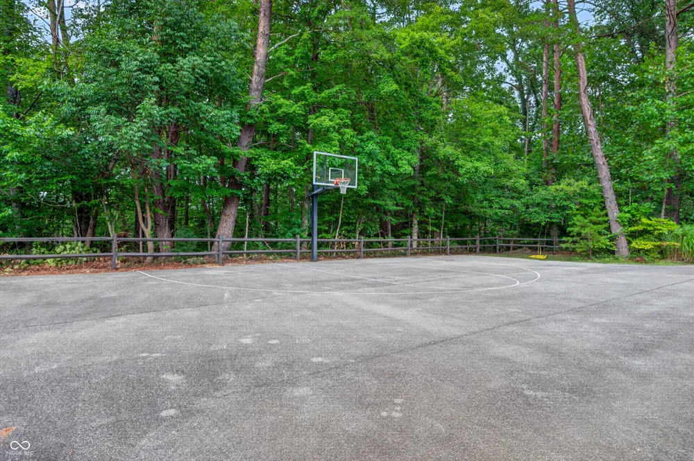 3624 State Road 135 S Nashville, IN 47448