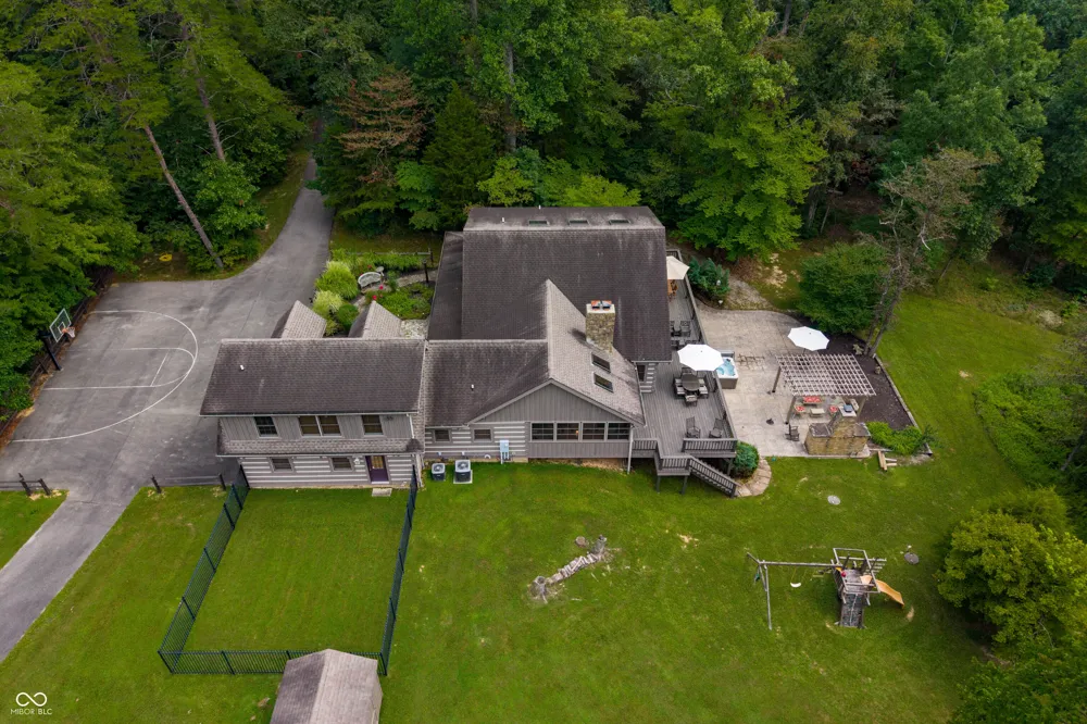 3624 State Road 135 S Nashville, IN 47448