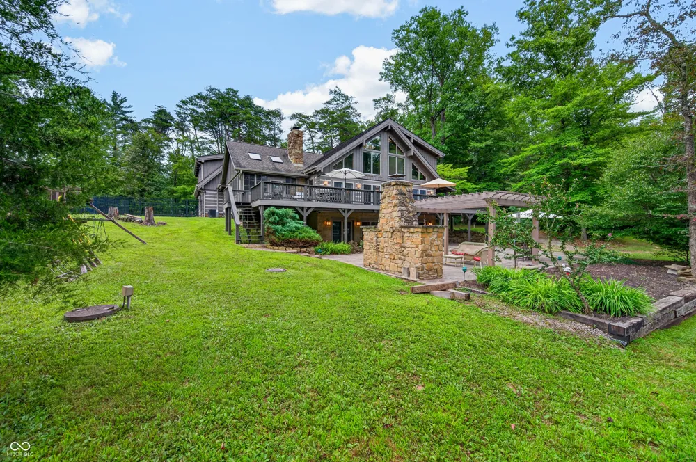 3624 State Road 135 S Nashville, IN 47448