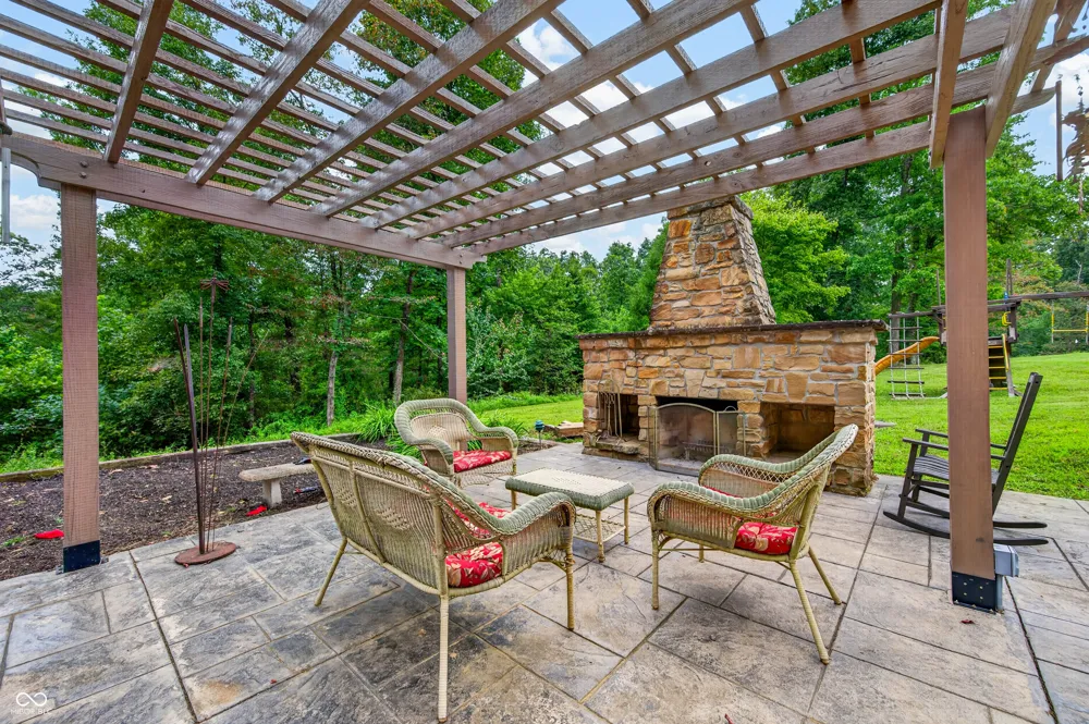 3624 State Road 135 S Nashville, IN 47448