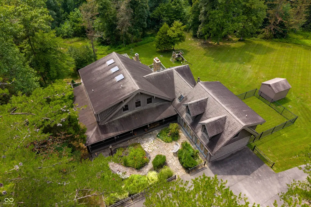 3624 State Road 135 S Nashville, IN 47448