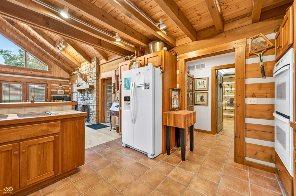 3624 State Road 135 S Nashville, IN 47448