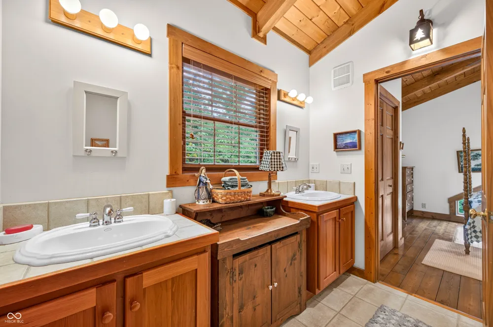 3624 State Road 135 S Nashville, IN 47448