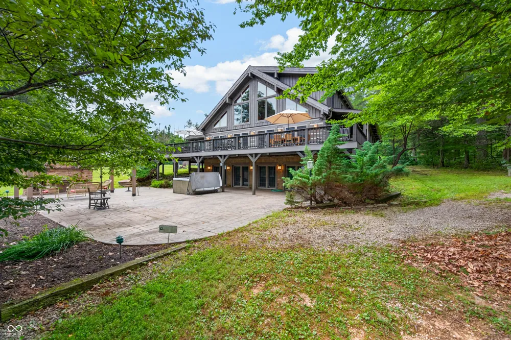 3624 State Road 135 S Nashville, IN 47448