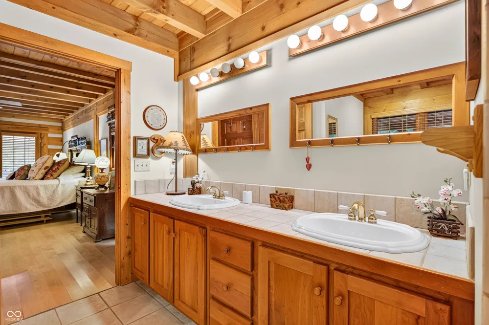 3624 State Road 135 S Nashville, IN 47448