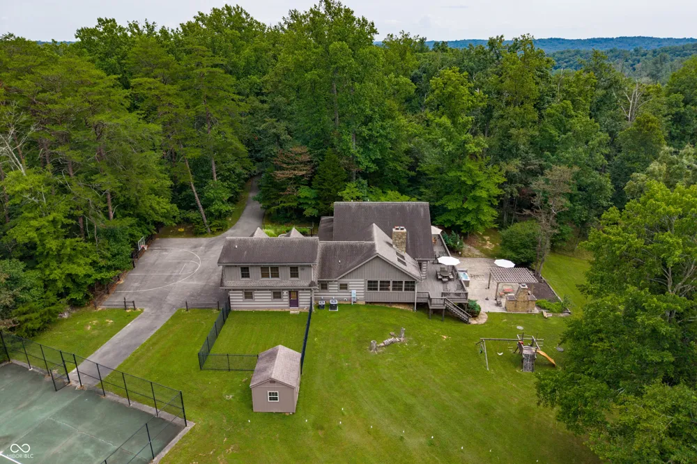 3624 State Road 135 S Nashville, IN 47448