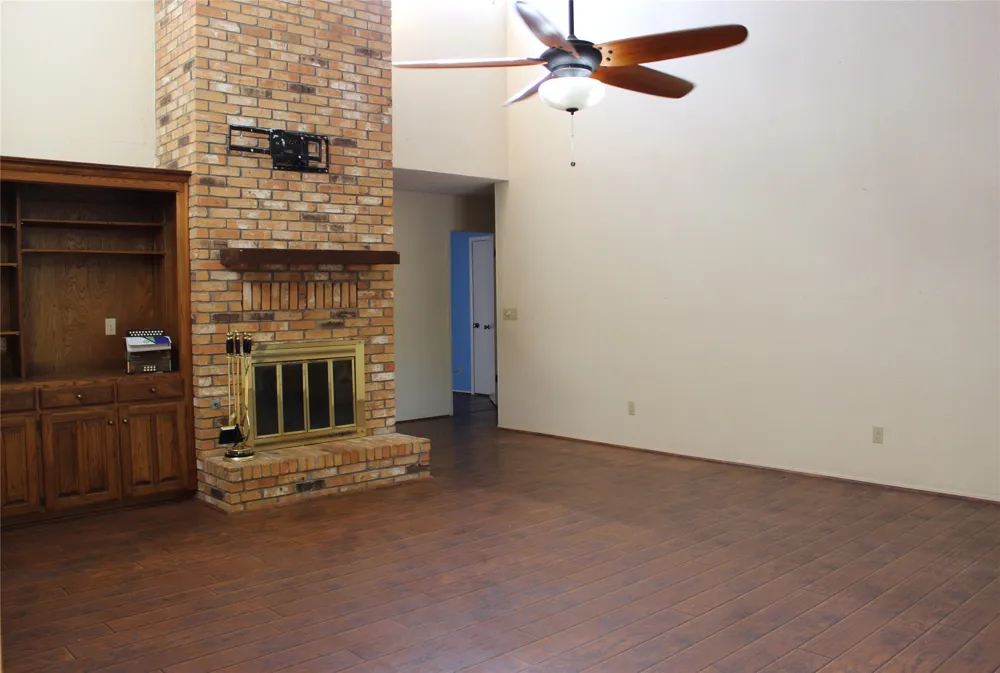 930 Lydia Street Stephenville, TX 76401
