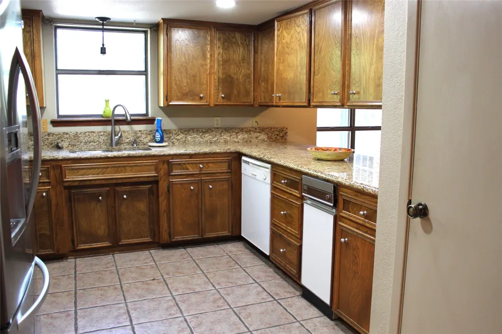 930 Lydia Street Stephenville, TX 76401