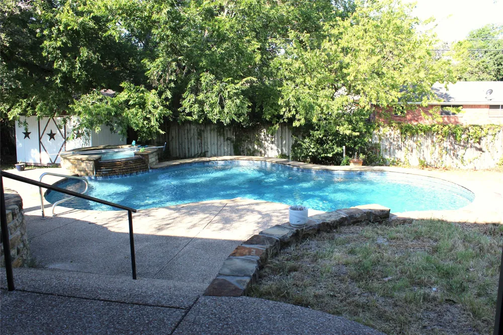 930 Lydia Street Stephenville, TX 76401