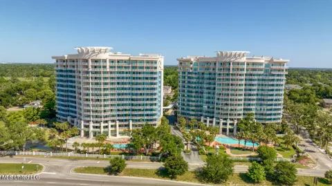 2228 Beach Drive