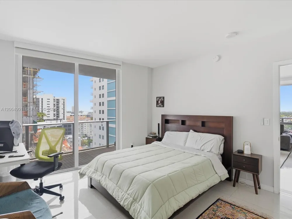 1010 SW 2nd Ave #1009 Miami, FL 33130