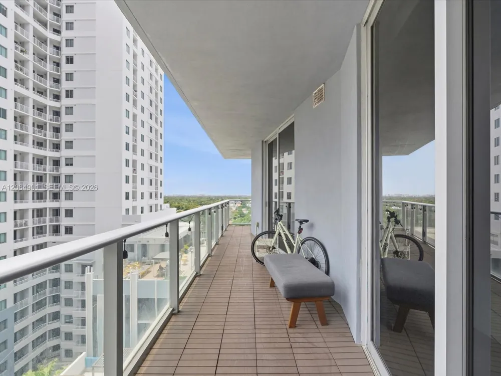 1010 SW 2nd Ave #1009 Miami, FL 33130