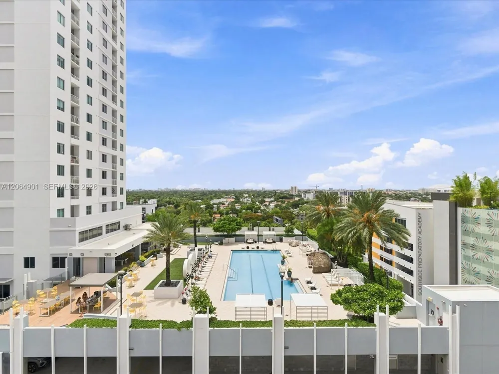 1010 SW 2nd Ave #1009 Miami, FL 33130