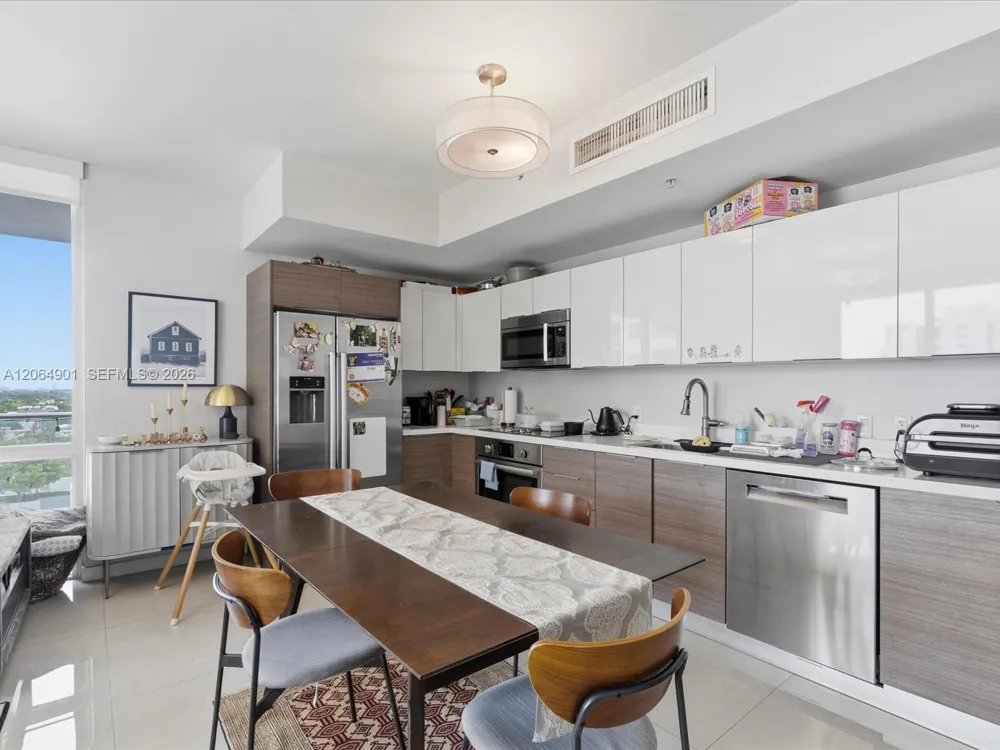 1010 SW 2nd Ave #1009 Miami, FL 33130