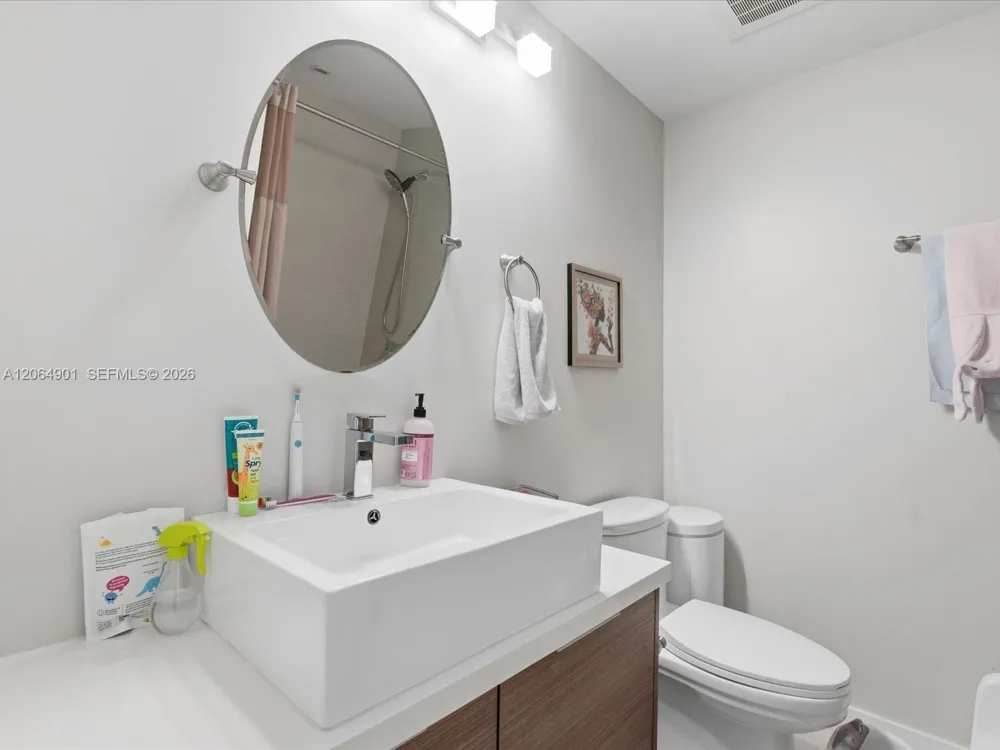 1010 SW 2nd Ave #1009 Miami, FL 33130