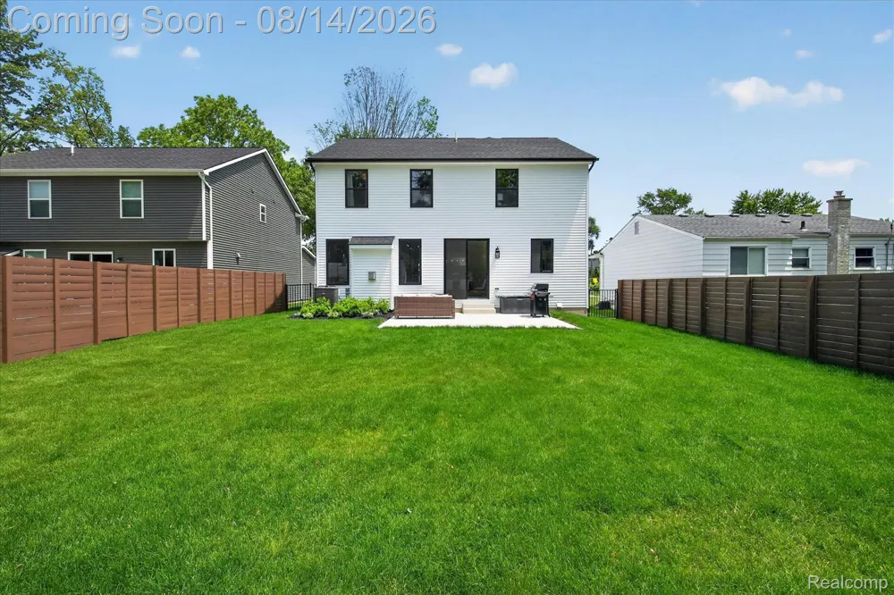 9295 Elmhurst Avenue Plymouth Charter Township, MI 48170