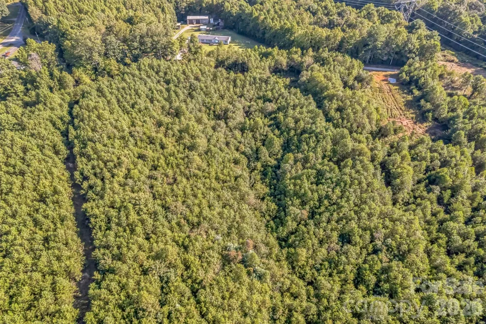 307 RC ROAD Traphill, NC 28685