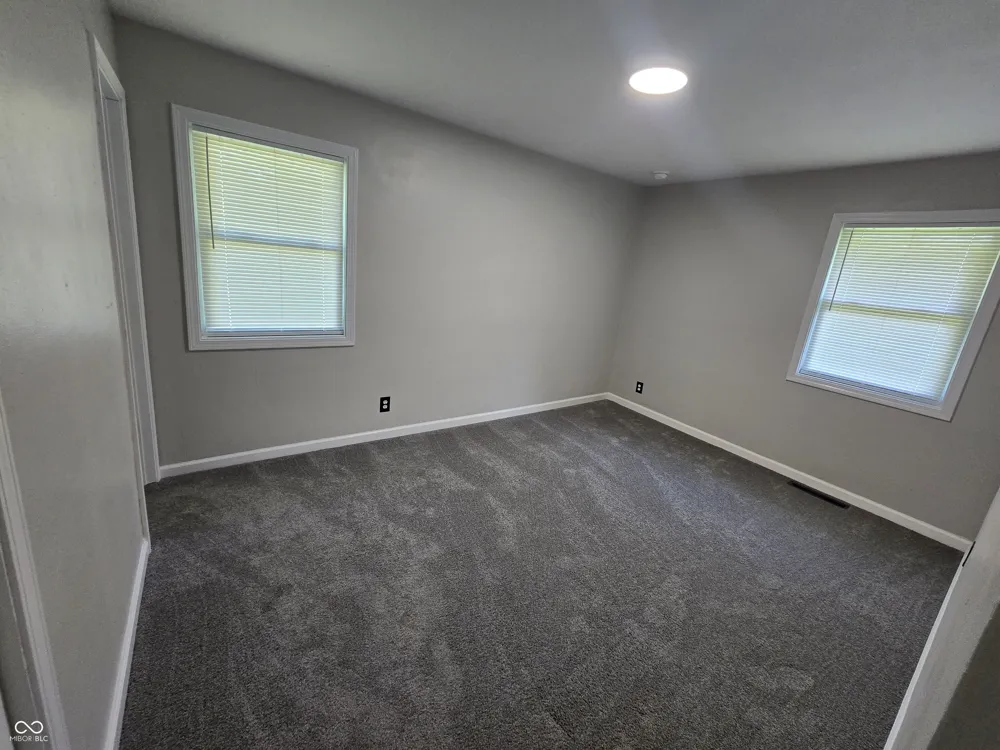 1230 Oakland Drive Anderson, IN 46012