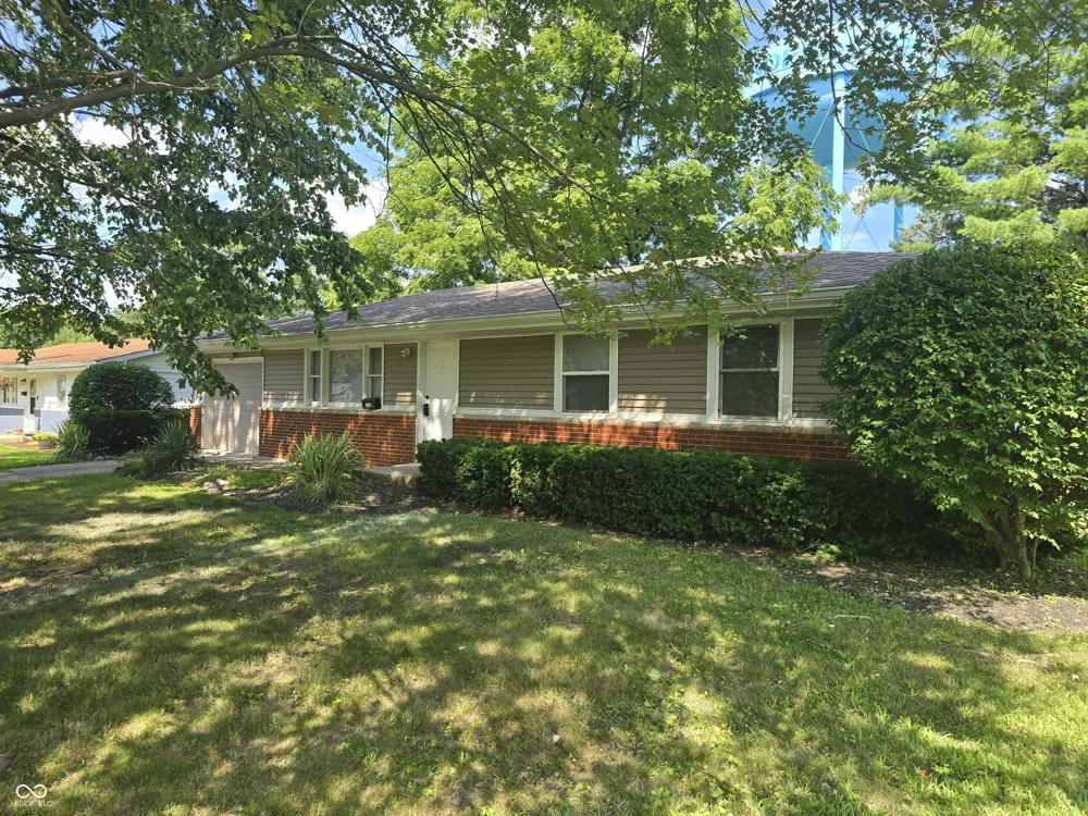 1230 Oakland Drive Anderson, IN 46012