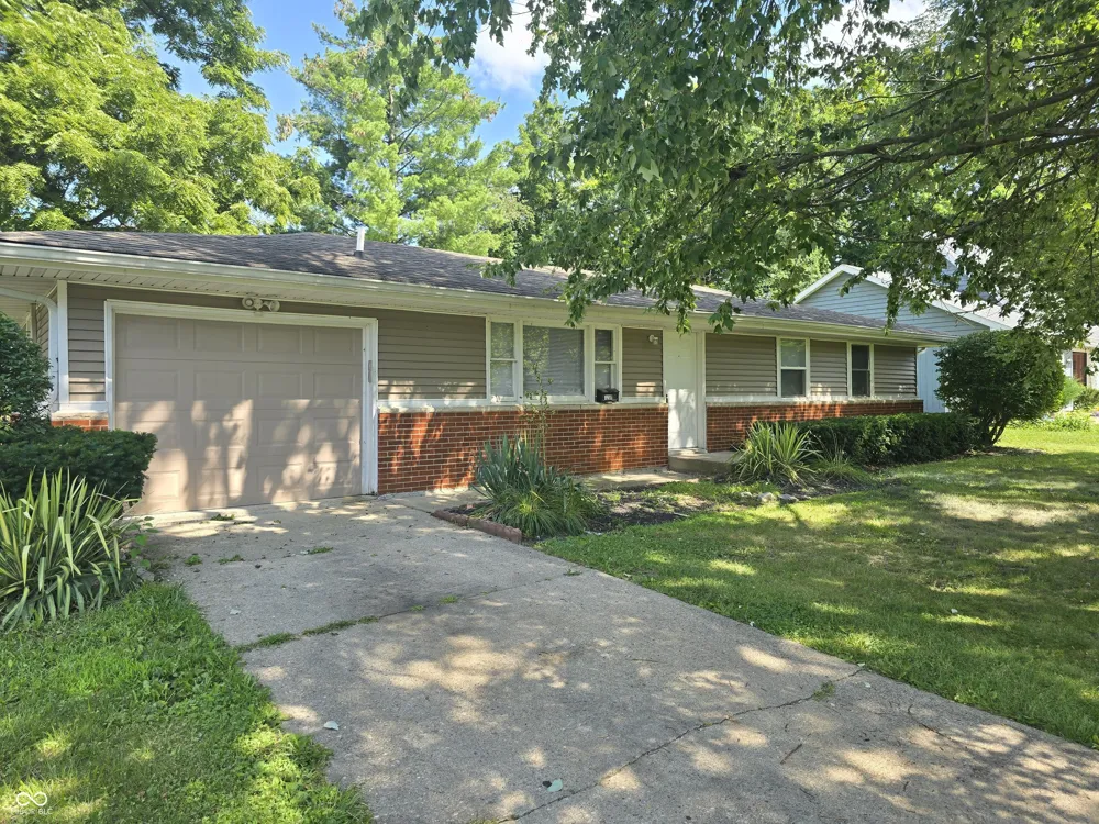 1230 Oakland Drive Anderson, IN 46012