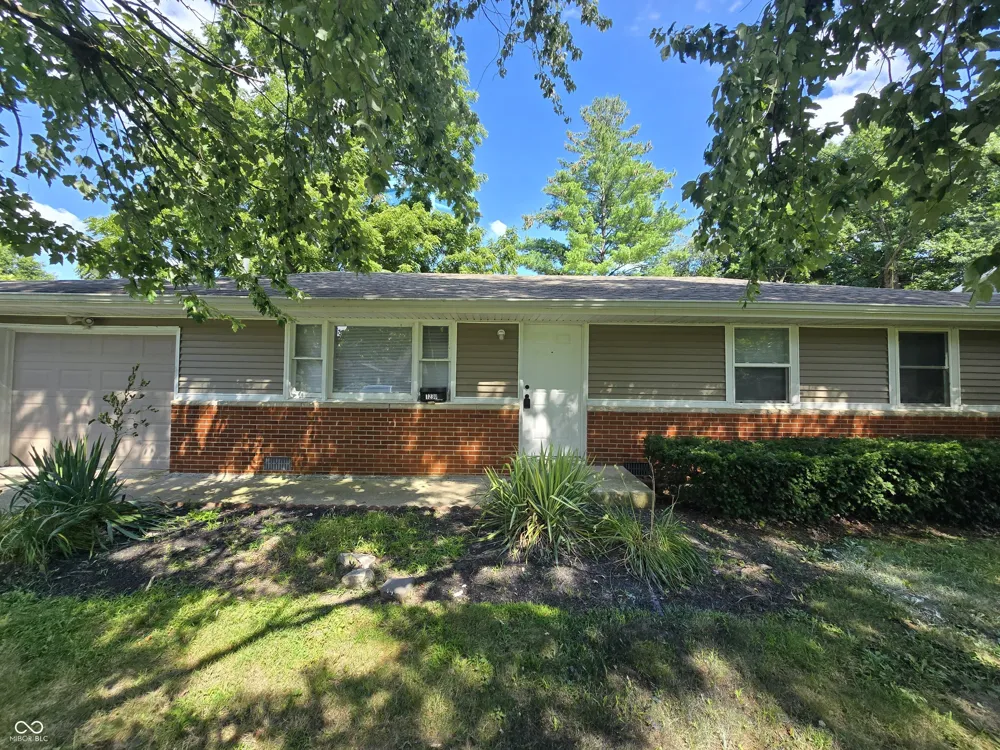 1230 Oakland Drive Anderson, IN 46012