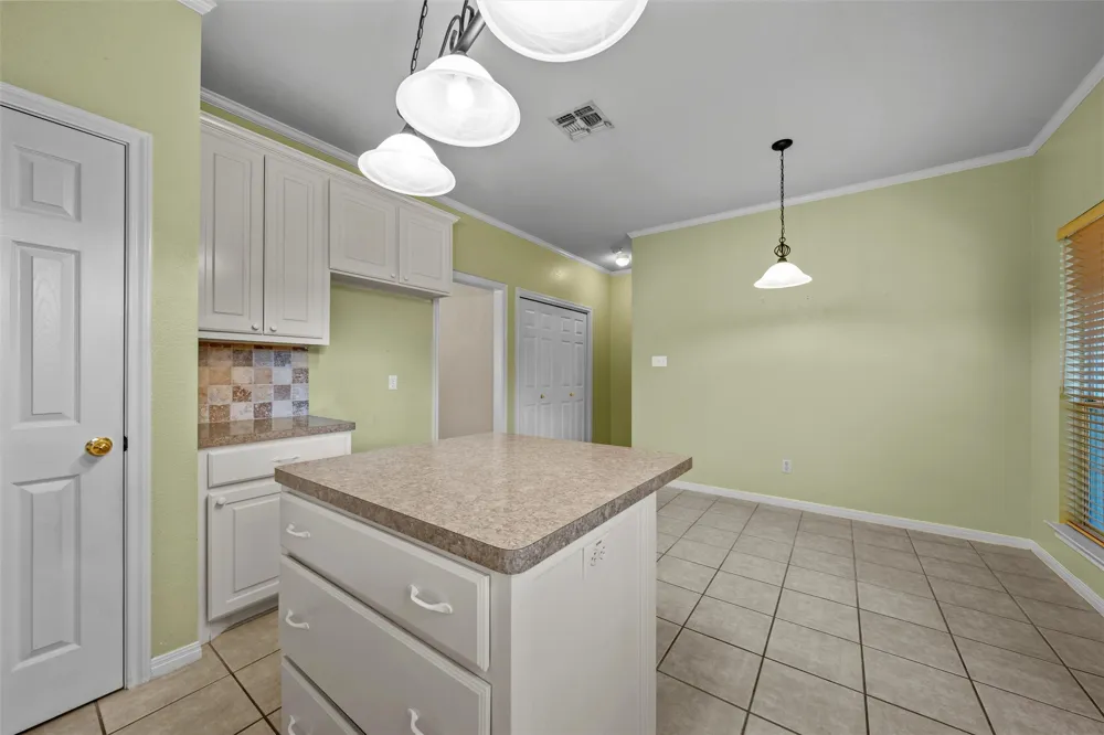 333 Old Mill Creek Drive Woodway, TX 76712
