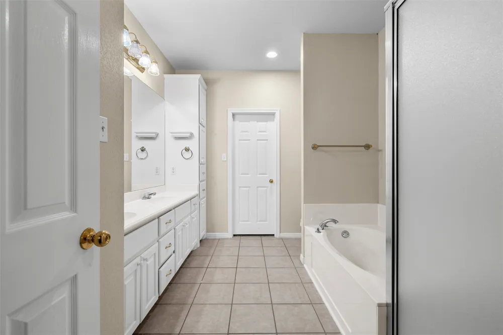 333 Old Mill Creek Drive Woodway, TX 76712