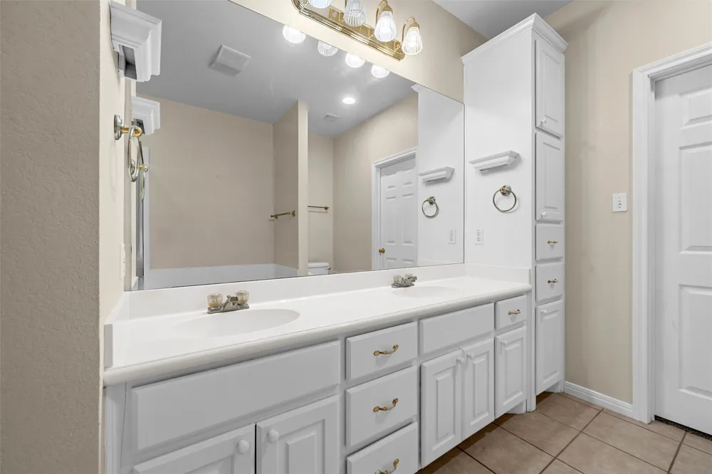 333 Old Mill Creek Drive Woodway, TX 76712
