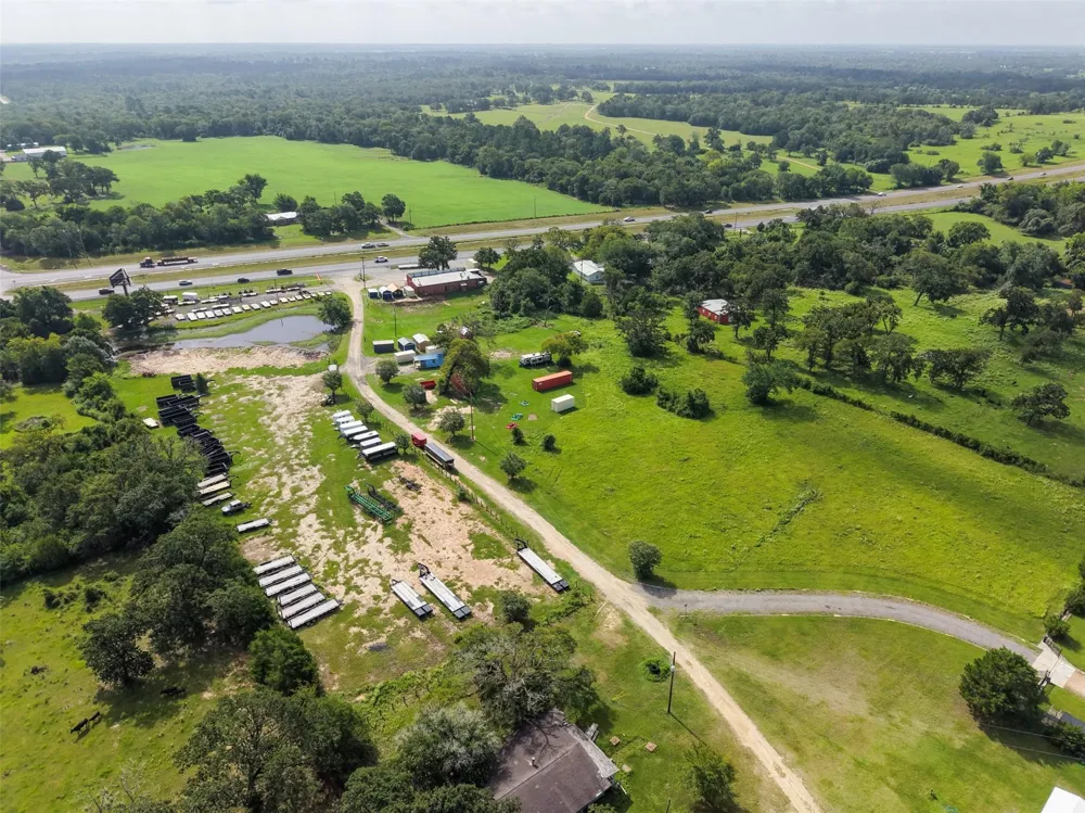 29233 Highway 6 Hempstead, TX 77445