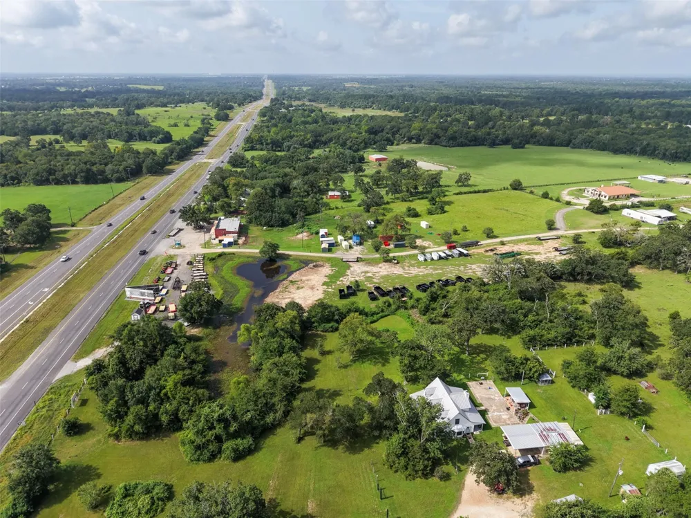 29233 Highway 6 Hempstead, TX 77445
