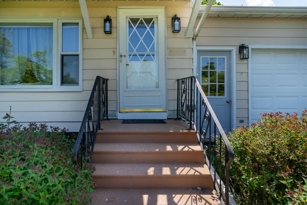 1447 71 1/2 STREET South Haven, MI 49090