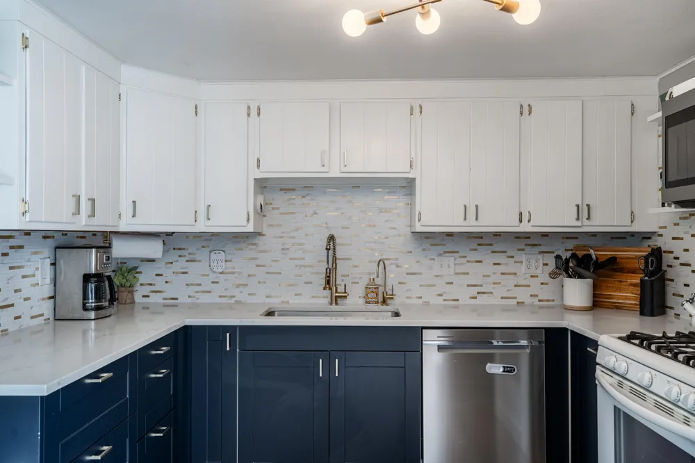 1447 71 1/2 STREET South Haven, MI 49090