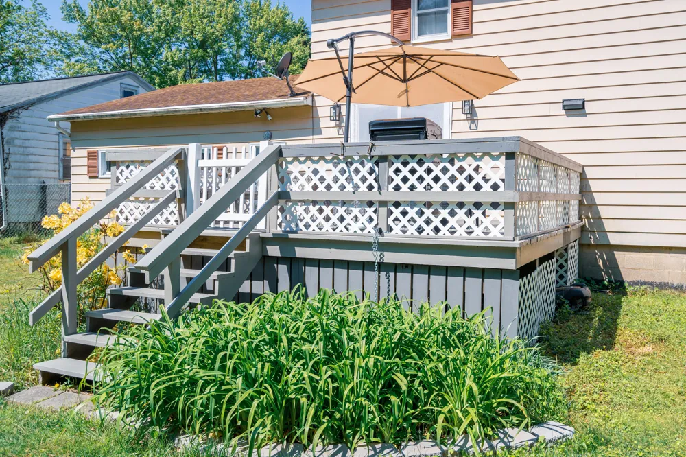 1447 71 1/2 STREET South Haven, MI 49090