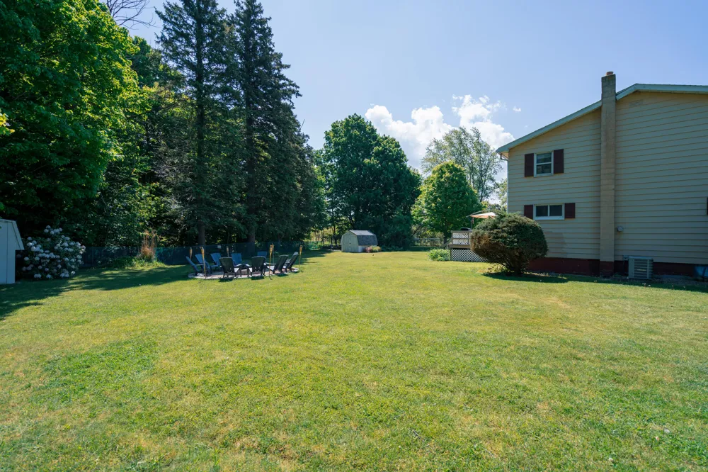 1447 71 1/2 STREET South Haven, MI 49090