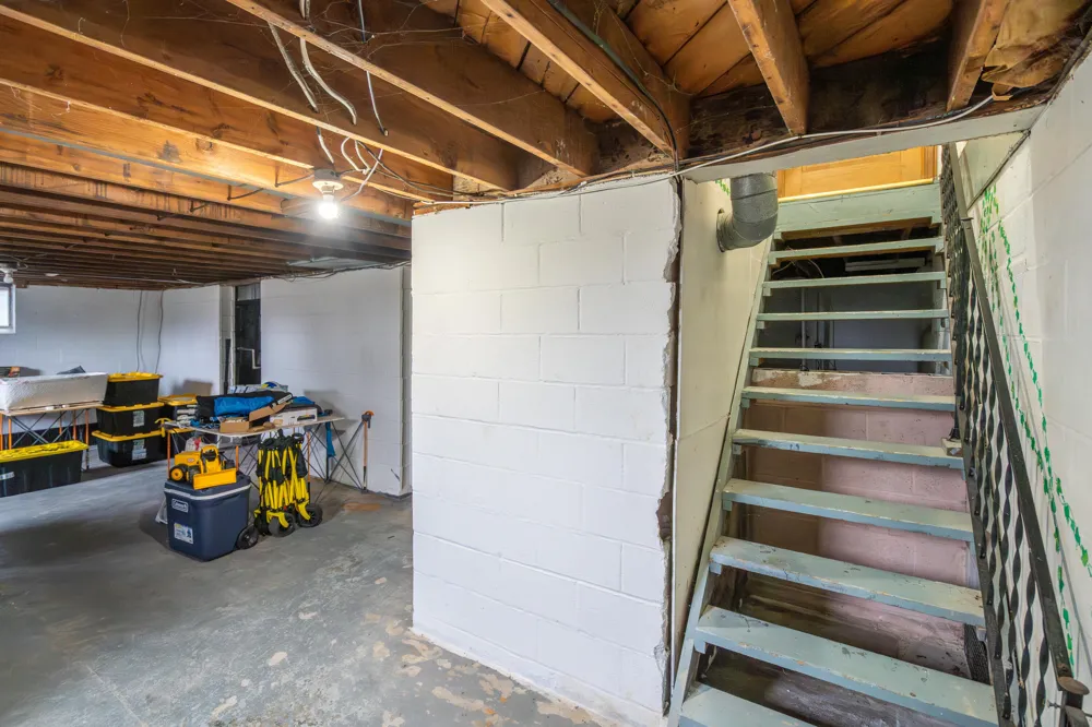 1447 71 1/2 STREET South Haven, MI 49090
