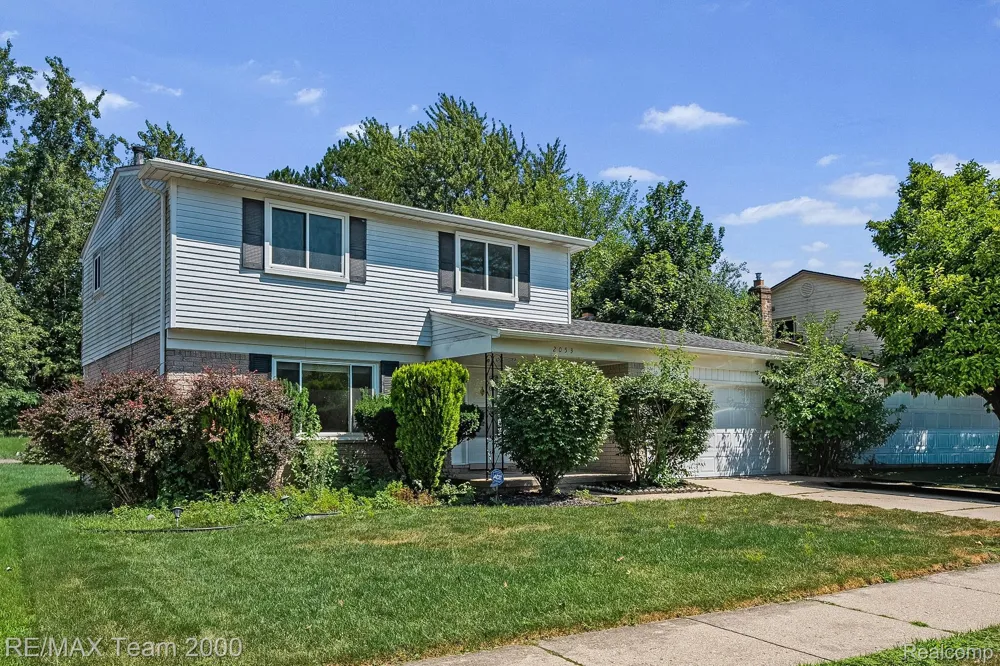 2053 Brookfield Street Canton Charter Township, MI 48188