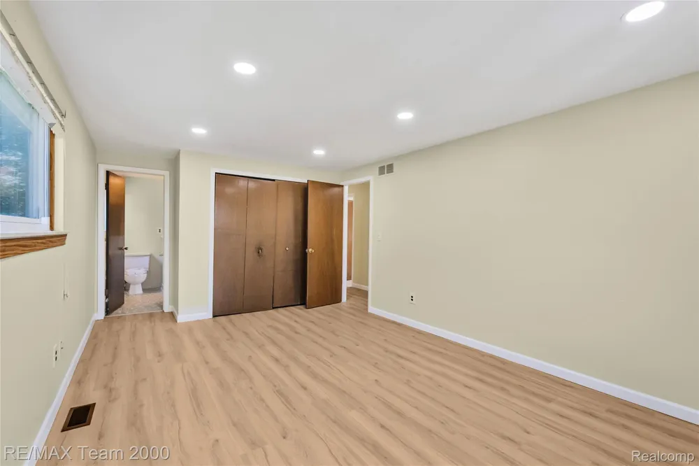 2053 Brookfield Street Canton Charter Township, MI 48188