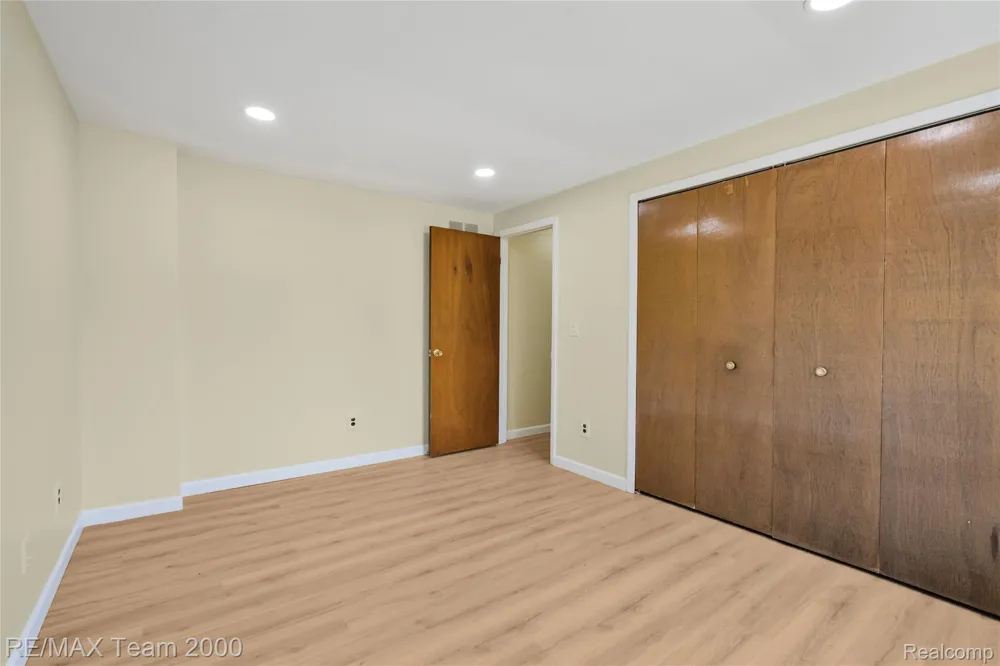 2053 Brookfield Street Canton Charter Township, MI 48188