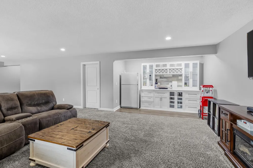 14187 Oneka Parkway Hugo, MN 55038
