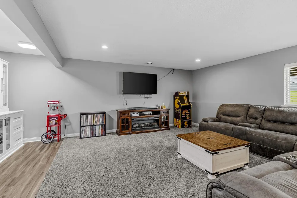 14187 Oneka Parkway Hugo, MN 55038